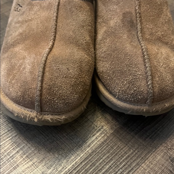 UGG Tan Taz Slippers - Picture 6 of 6